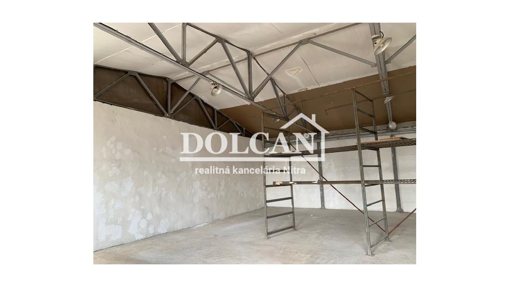 Na prenájom sklad v uzavretom areáli Nitra, Chrenová