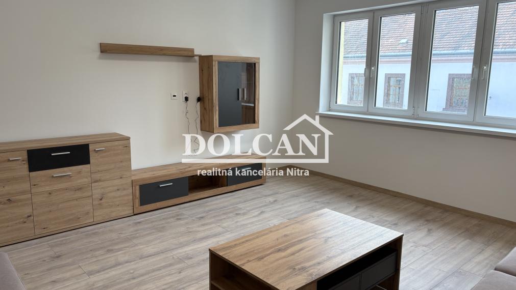 Na prenájom zariadený 3-izb.byt, Nitra, úplné centrum