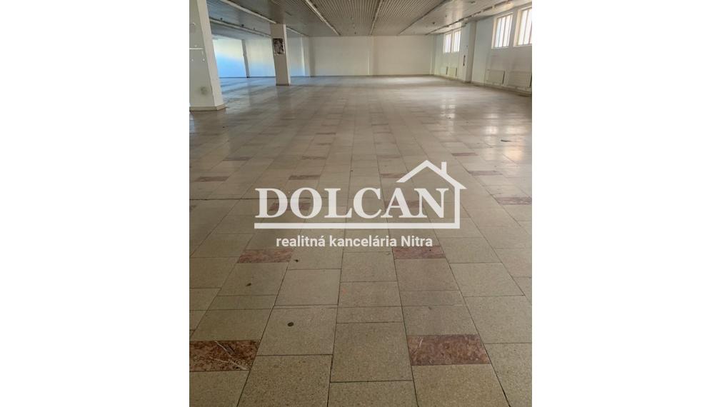 Viacúčelové priestory, pešia zóna od 690 - 1340 m2, Nitra