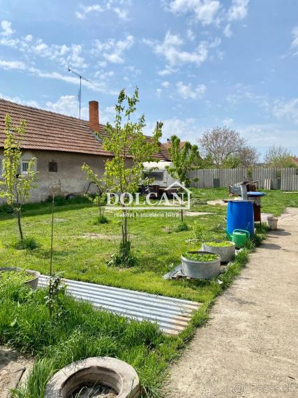 Rodinný dom vo Výčapoch Opatovciach na 10árovom pozemku