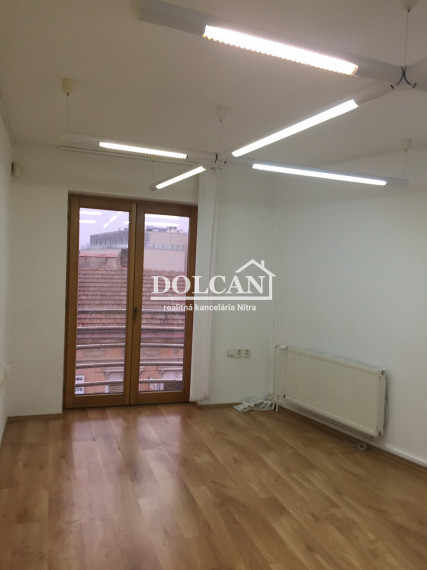 RK DOLCAN dá do prenájmu kanceláriu na pešej zóne v Nitre