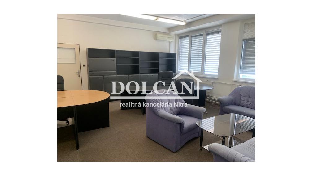 Na prenájom kancelárie rôznych výmer 15-55 m2, Nitra, Pražská ulica