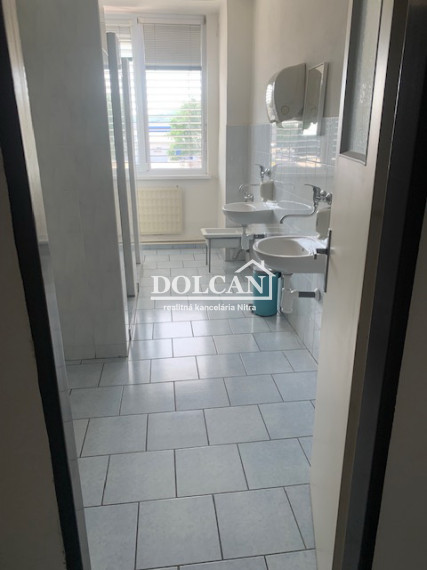 Na prenájom kancelárie rôznych výmer 15-55 m2, Nitra, Pražská ulica