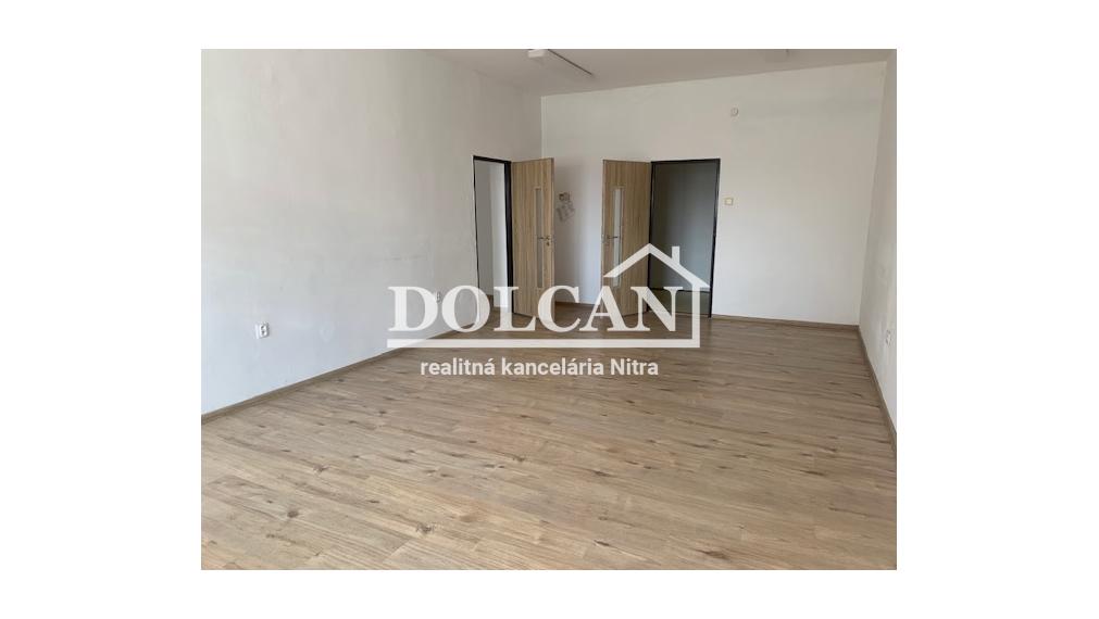 Na prenájom kancelárie rôznych výmer 15-55 m2, Nitra, Pražská ulica