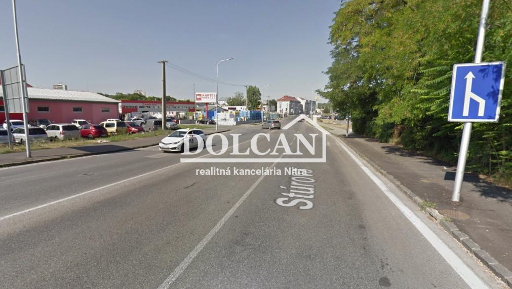 Na prenájom kancelárie 26 m2 s parkovaním, Nitra