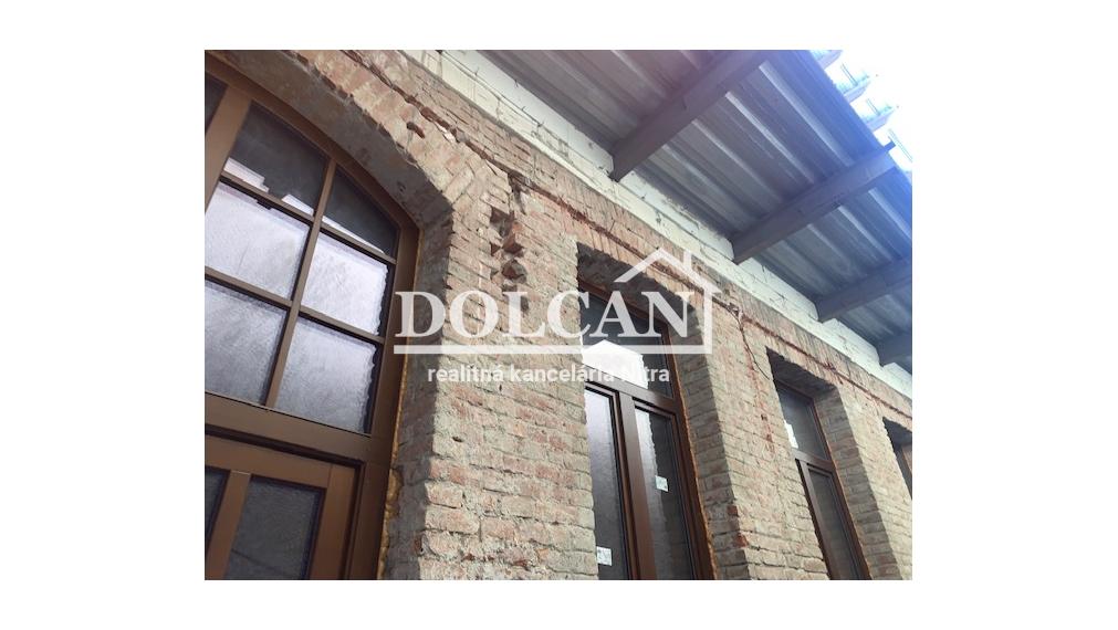 EXKLIZÍVNE polyfunkčný objekt/dom v centre Nitry