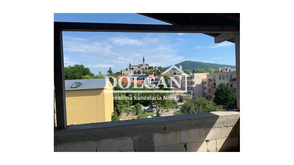 EXKLIZÍVNE polyfunkčný objekt/dom v centre Nitry