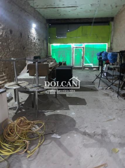 EXKLIZÍVNE polyfunkčný objekt/dom v centre Nitry