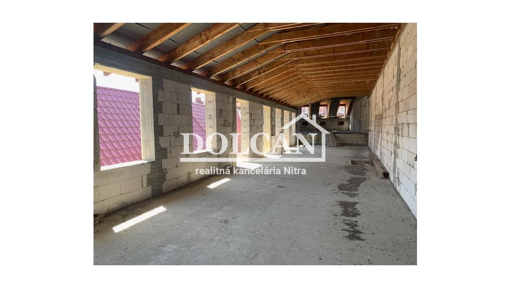 EXKLIZÍVNE polyfunkčný objekt/dom v centre Nitry