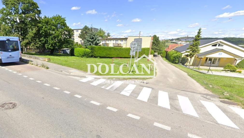 Na predaj pozemok určený na výstavbu polyfunkčnej budovy Nitra, Čermáň