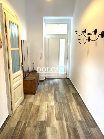 Na prenájom úžasný staromestský 2-izb.byt s parkovacím miestom, Nitra, centrum