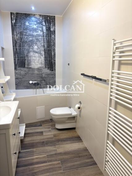 Na prenájom úžasný staromestský 2-izb.byt s parkovacím miestom, Nitra, centrum