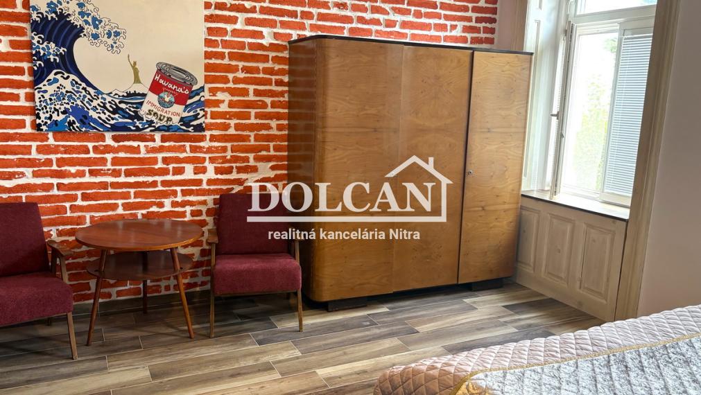 Na predaj úžasný staromestský 2-izb.byt, Nitra, priame centrum