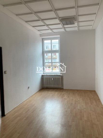 Na prenájom kancelársky priestor 47 m², Nitra centrum