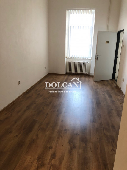 Kancelársky priestor v historickej budove na pešej zóne