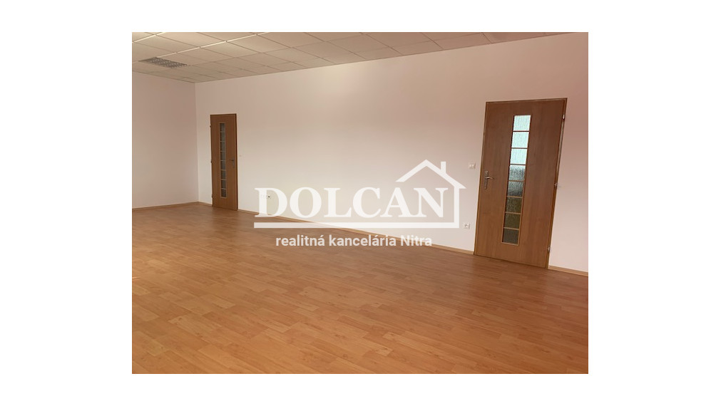 RK DOLCAN dá do prenájmu dvojkanceláriu 57m2 s parkovaním, Nitra