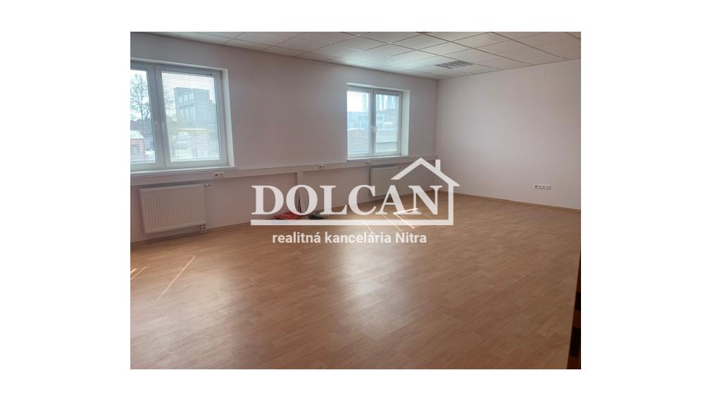 RK DOLCAN dá do prenájmu dvojkanceláriu 57m2 s parkovaním, Nitra