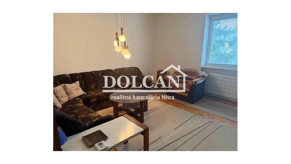 Na prenájom zariadený 3 izb.byt v bytovke Nitra, Chrenová