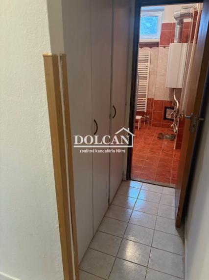 Na prenájom zariadený 3 izb.byt v bytovke Nitra, Chrenová