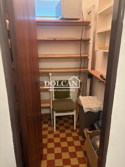 Na prenájom zariadený 3 izb.byt v bytovke Nitra, Chrenová