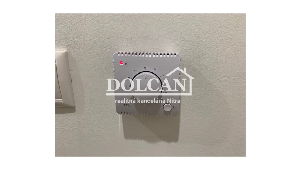 Na prenájom zariadený 2-izb.byt s parkovaním, Nitra, centrum