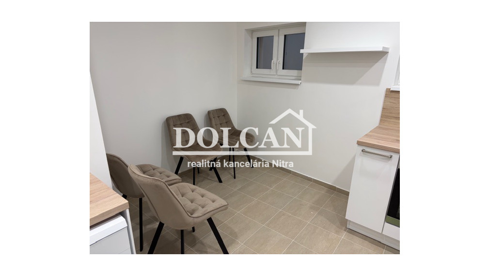 Na prenájom zariadený 2-izb.byt s parkovaním, Nitra, centrum