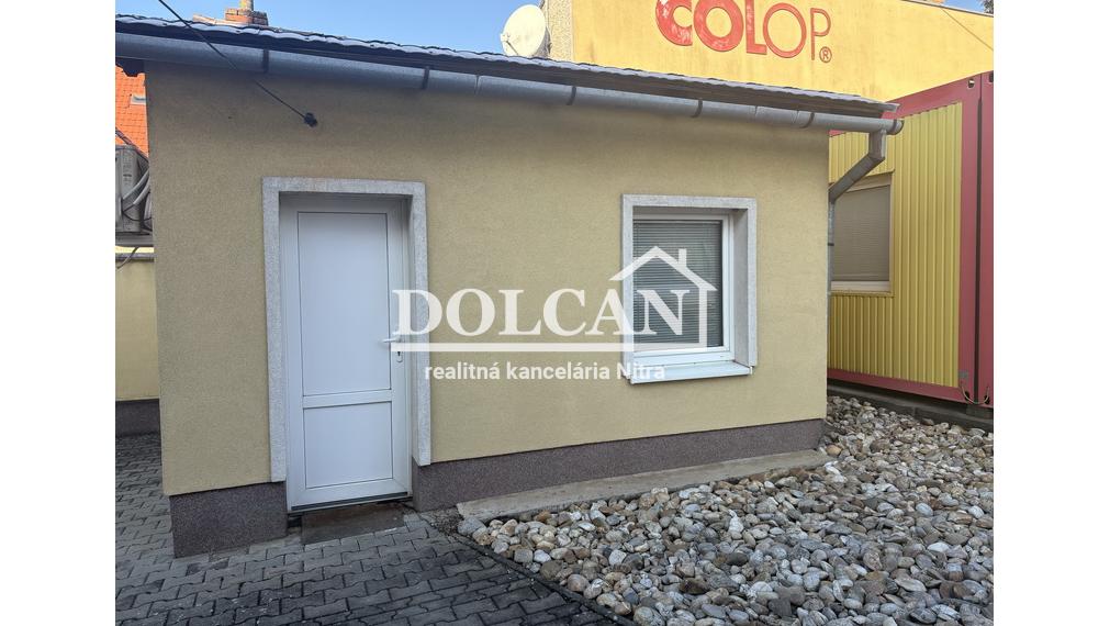 EXKLUZÍVNE IBA U NÁS dom vhodný na podnikanie časť Zobora, Nitra
