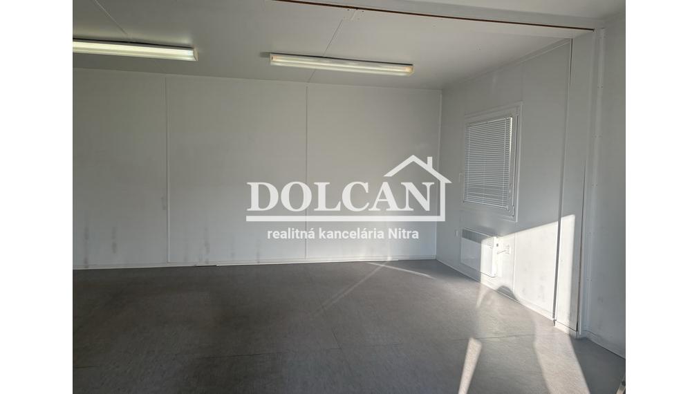 EXKLUZÍVNE IBA U NÁS dom vhodný na podnikanie časť Zobora, Nitra