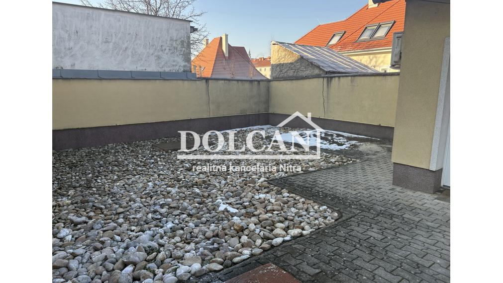 EXKLUZÍVNE IBA U NÁS dom vhodný na podnikanie časť Zobora, Nitra