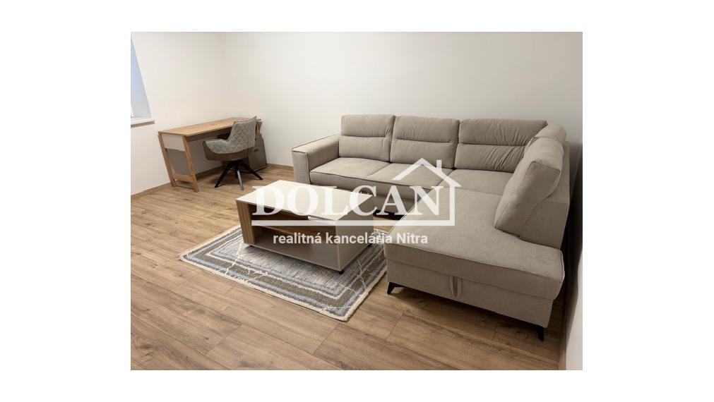 Na prenájom novo zariadený 2-izb.byt s parkovaním, Nitra, centrum