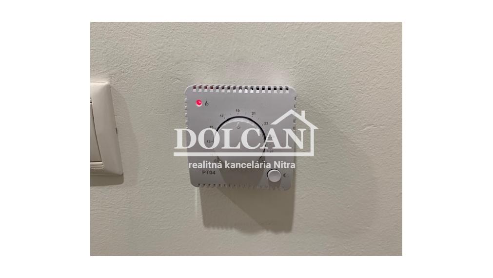 Na prenájom novo zariadený 2-izb.byt s parkovaním, Nitra, centrum