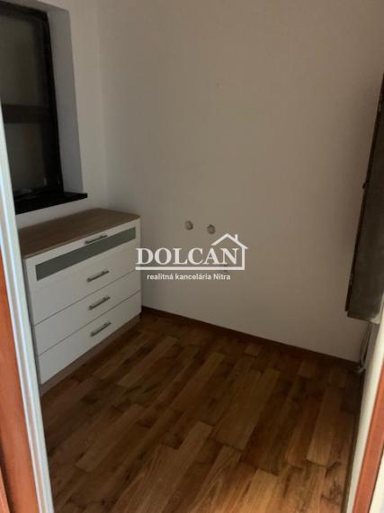 Na prenájom kancelársky priestor 28 m², Nitra centrum