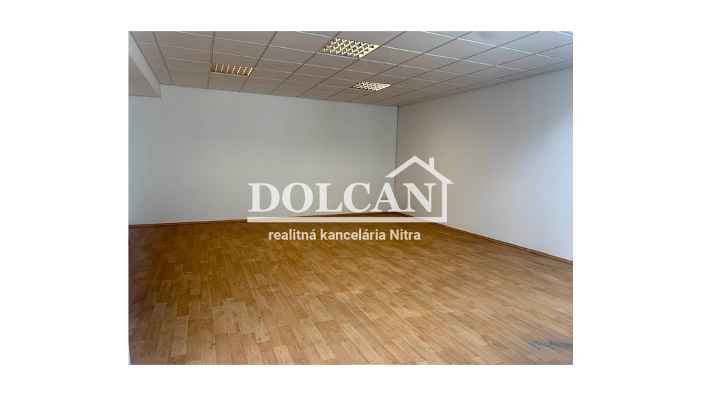 Na prenájom kancelárie s parkovaním, Nitra
