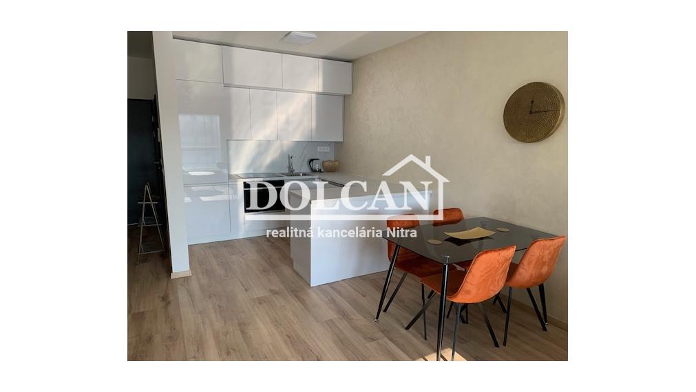 Luxusný zariadený 3-izb.byt s parkovaním v rezidencii TABÁŇ, Nitra