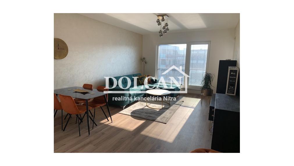 Luxusný zariadený 3-izb.byt s parkovaním v rezidencii TABÁŇ, Nitra