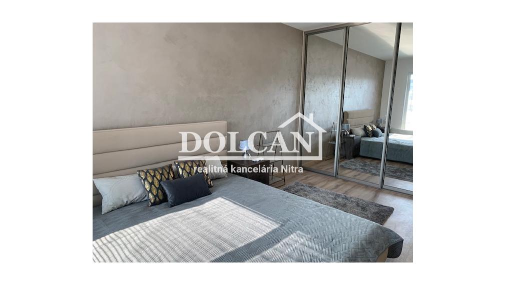 Luxusný zariadený 3-izb.byt s parkovaním v rezidencii TABÁŇ, Nitra