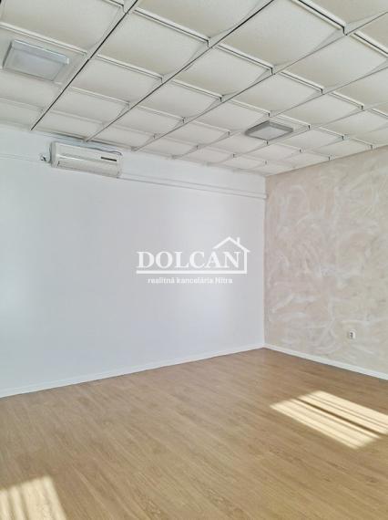 Na prenájom kancelária s klimatizáciou 40 m², Nitra centrum