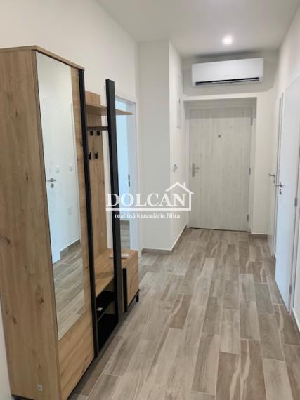 Na prenájom 2-izb.byt, parkovacie miesto , Nitra, centrum