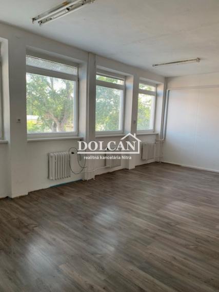 Kancelárie na prenájom rôznych výmer Nitra, Chrenová