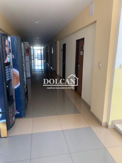 Na prenájom kancelárie rôznych výmer 19-55 m2, Nitra, Pražská ulica