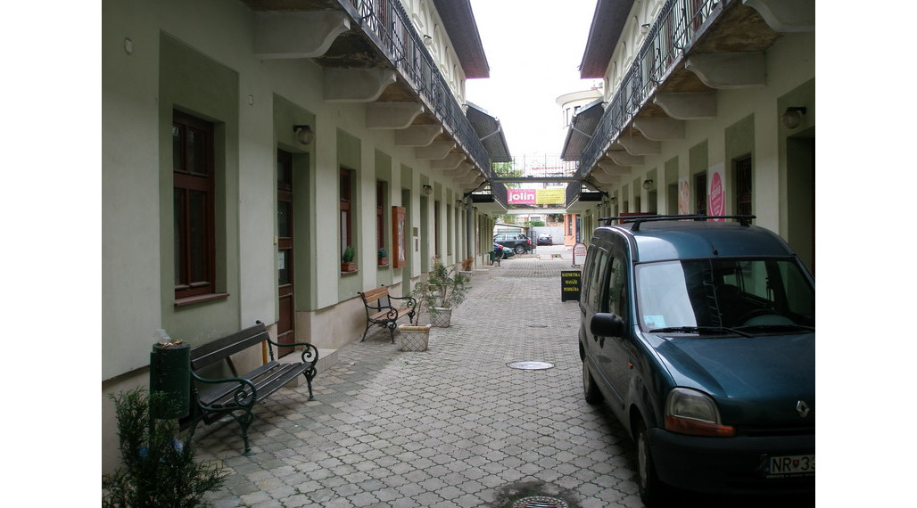 Na prenájom zariadená kancelária 27 m2 v centre, Nitra, Kupecká