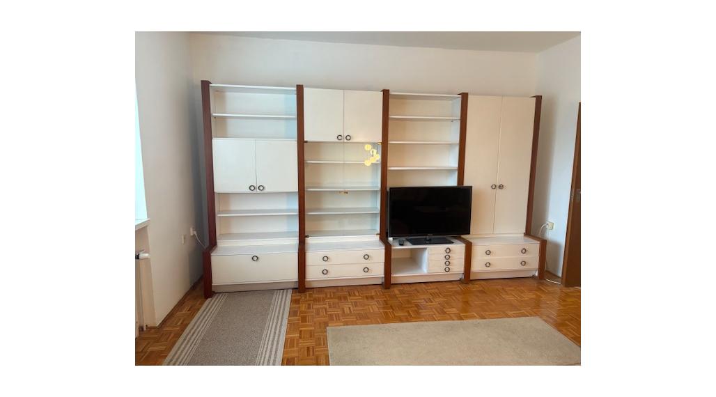 Na prenájom zariadený 3 izb.byt v bytovke Nitra, Chrenová