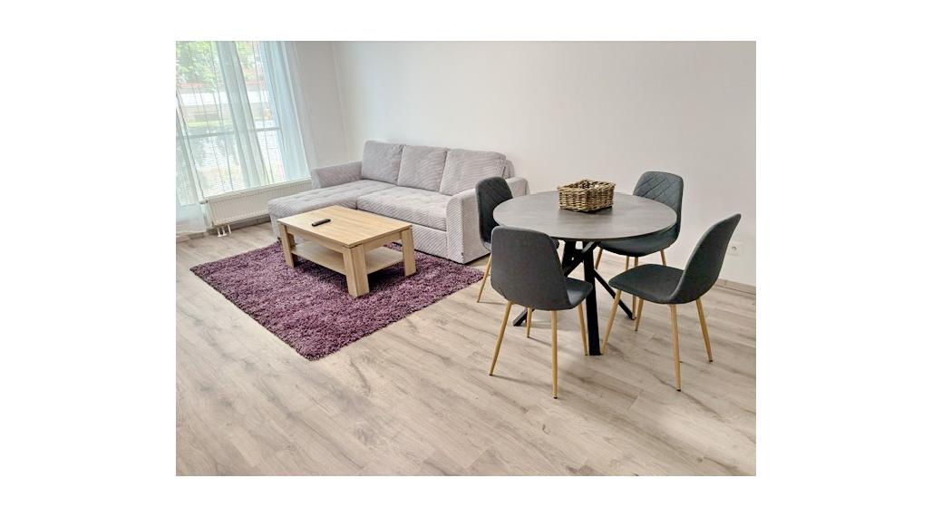 Kompletne novozariadený 3-izb.byt v komplexe TABÁŇ, Nitra, cena vrátane energií