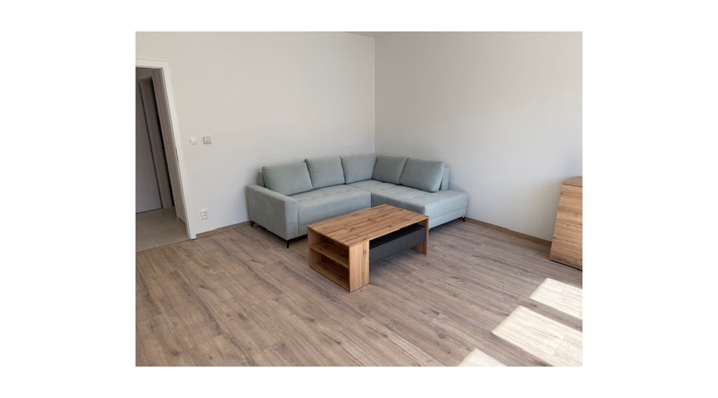 Na prenájom zariadený 2-izb.byt, Nitra, centrum