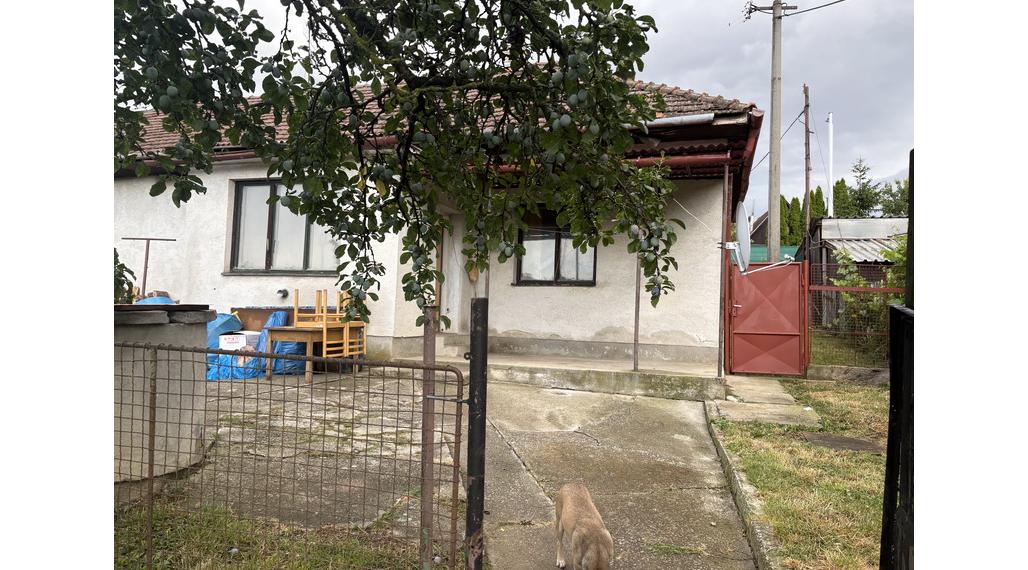 Starší rodinný dom s pozemkom, Horné Obdokovce