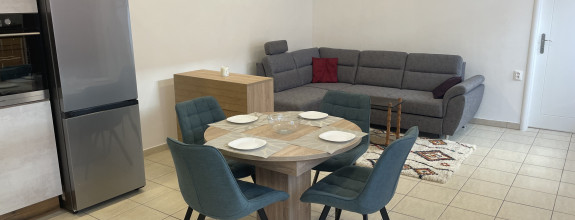 Na prenájom novo zariadený 2-izb.byt, Nitra centrum, Kupecká