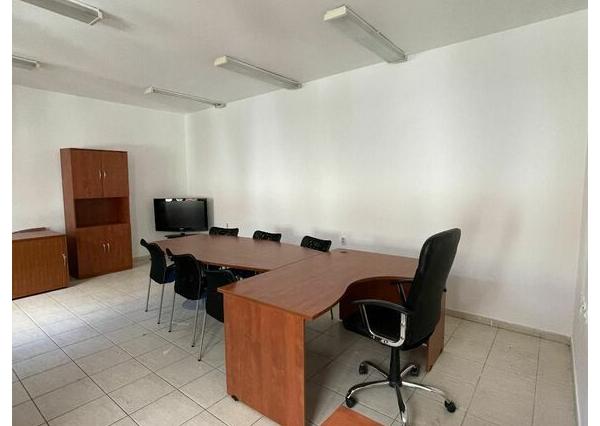 RK DOLCAN dá do prenájmu kanceláriu v Nitre, centrum