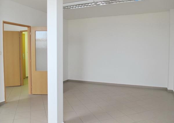 NA PRENÁJOM kanceláriu na pešej zóne v Nitre