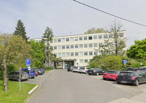 Na prenájom viacúčelový priestor v uzavretom areáli Nitra, Chrenová