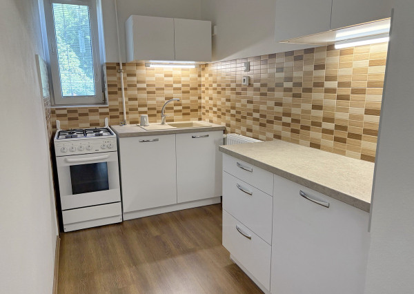 Na prenájom 3-izb.byt s parkovaním, Nitra, širšie centrum